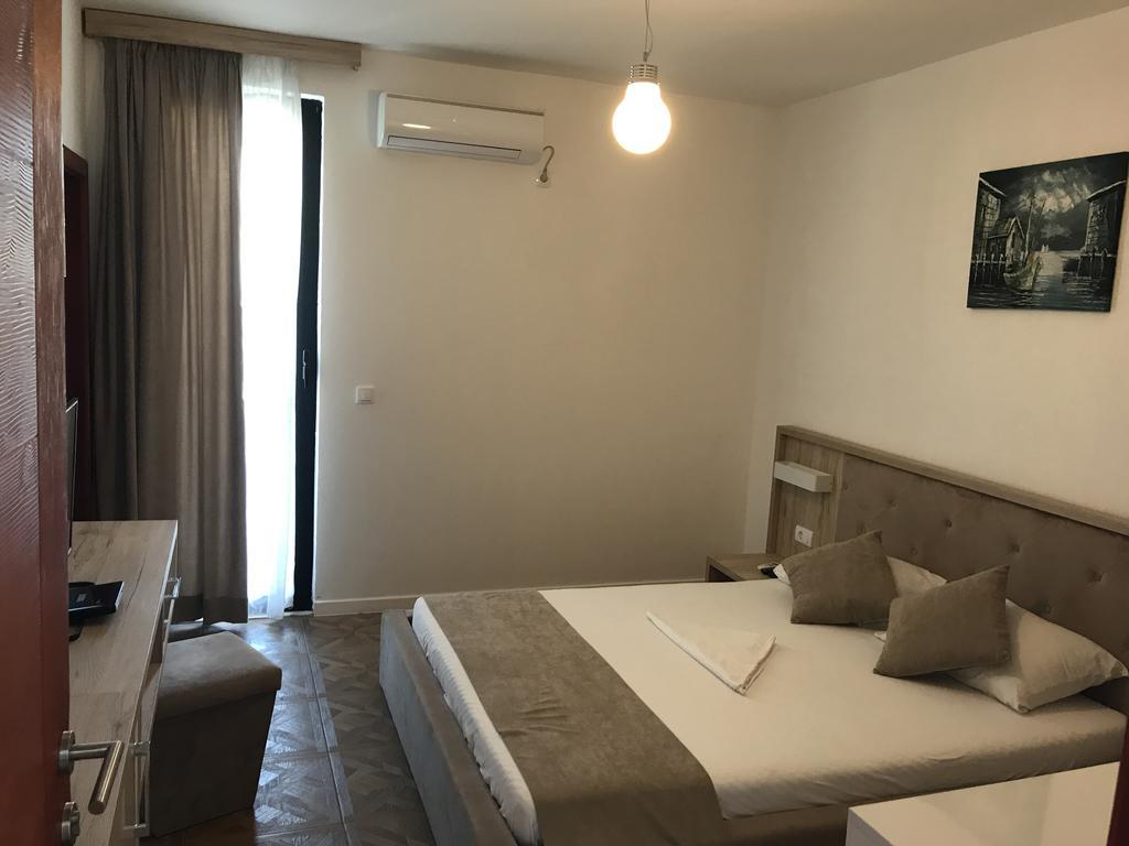 Apartments Stanaj Ulcinj Bagian luar foto